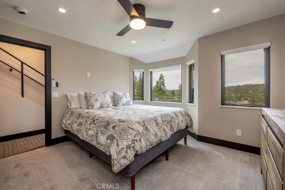 43000 Clover Drive #25 Big Bear Lake, CA 92315