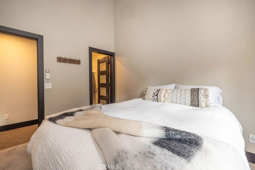 43000 Clover Drive #25 Big Bear Lake, CA 92315