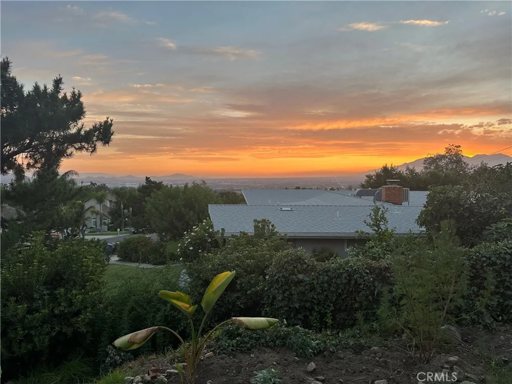 28764 Live Oak Road Highland, CA 92346