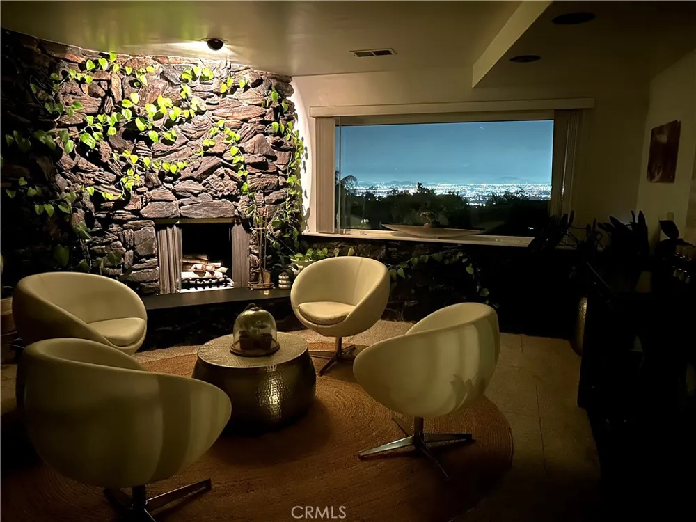 28764 Live Oak Road Highland, CA 92346