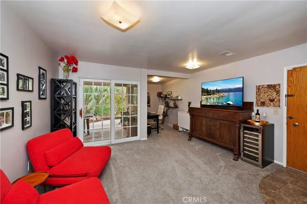 28764 Live Oak Road Highland, CA 92346