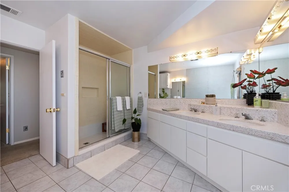 28764 Live Oak Road Highland, CA 92346