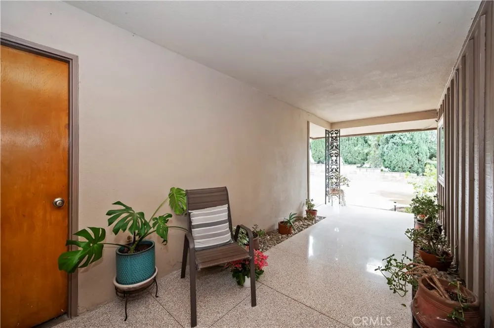 28764 Live Oak Road Highland, CA 92346