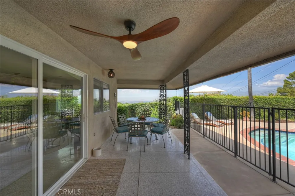 28764 Live Oak Road Highland, CA 92346