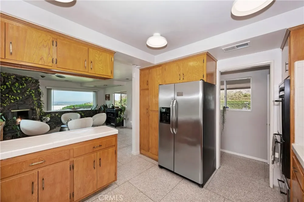 28764 Live Oak Road Highland, CA 92346