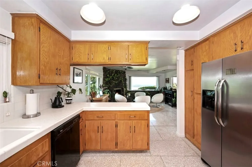 28764 Live Oak Road Highland, CA 92346