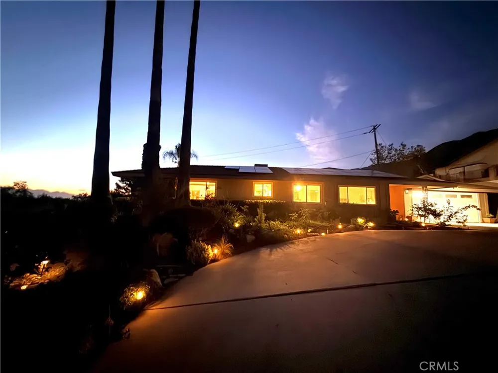 28764 Live Oak Road Highland, CA 92346