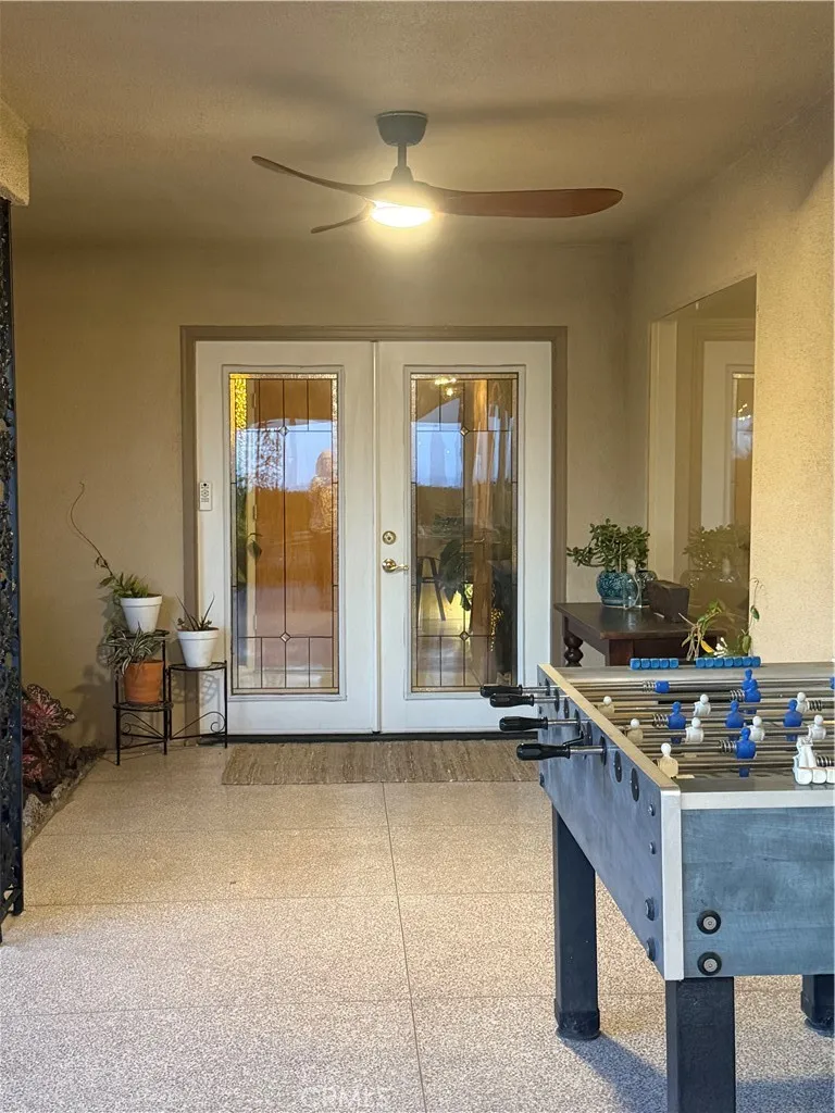 28764 Live Oak Road Highland, CA 92346