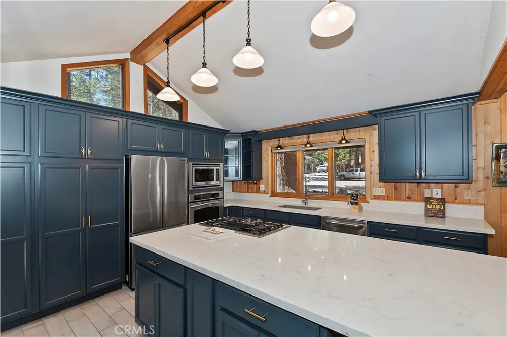 733 Winterset Court Big Bear Lake, CA 92315