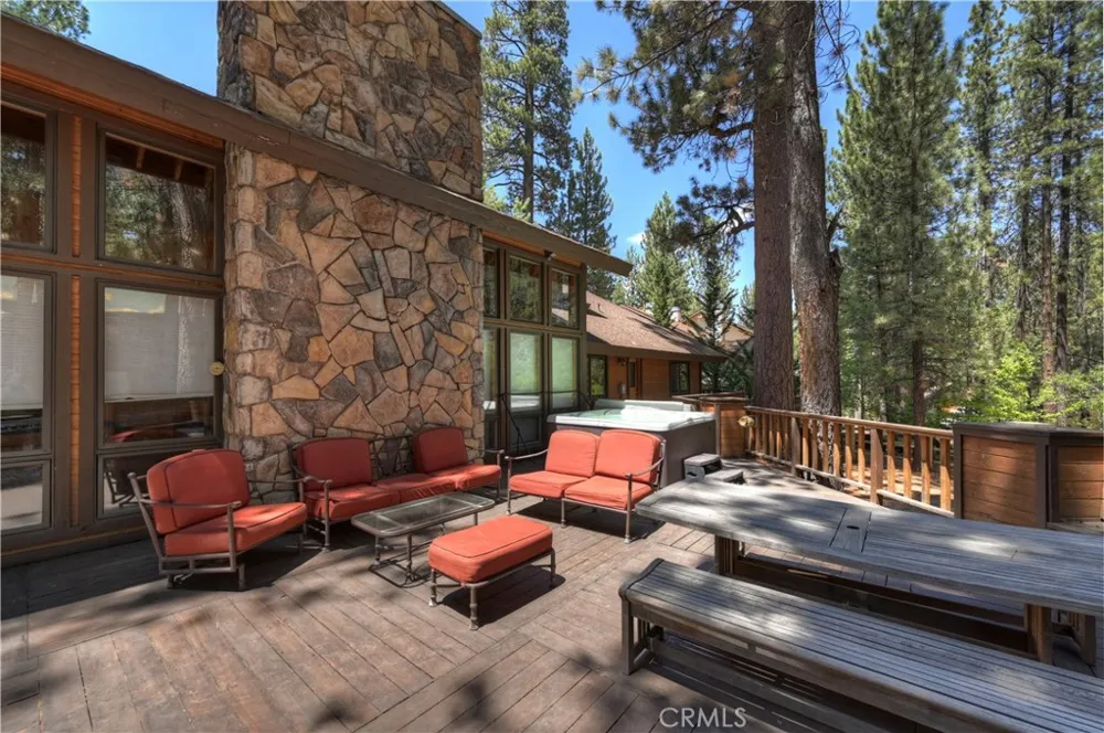 733 Winterset Court Big Bear Lake, CA 92315