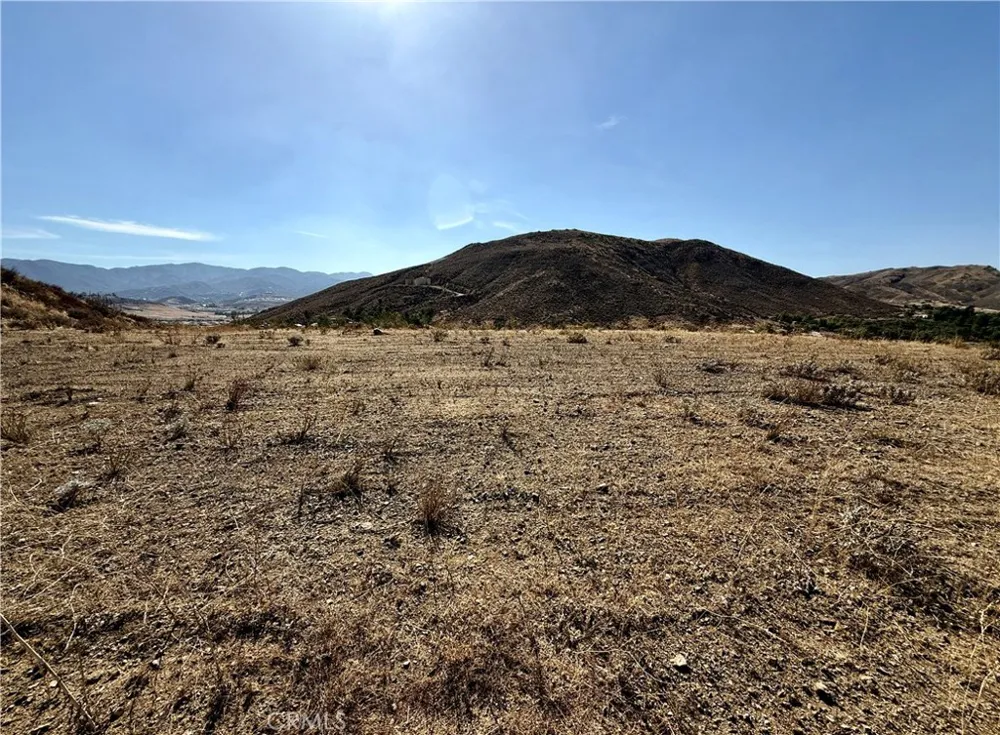 1 EL TORO ROAD Lake Elsinore, CA 92532