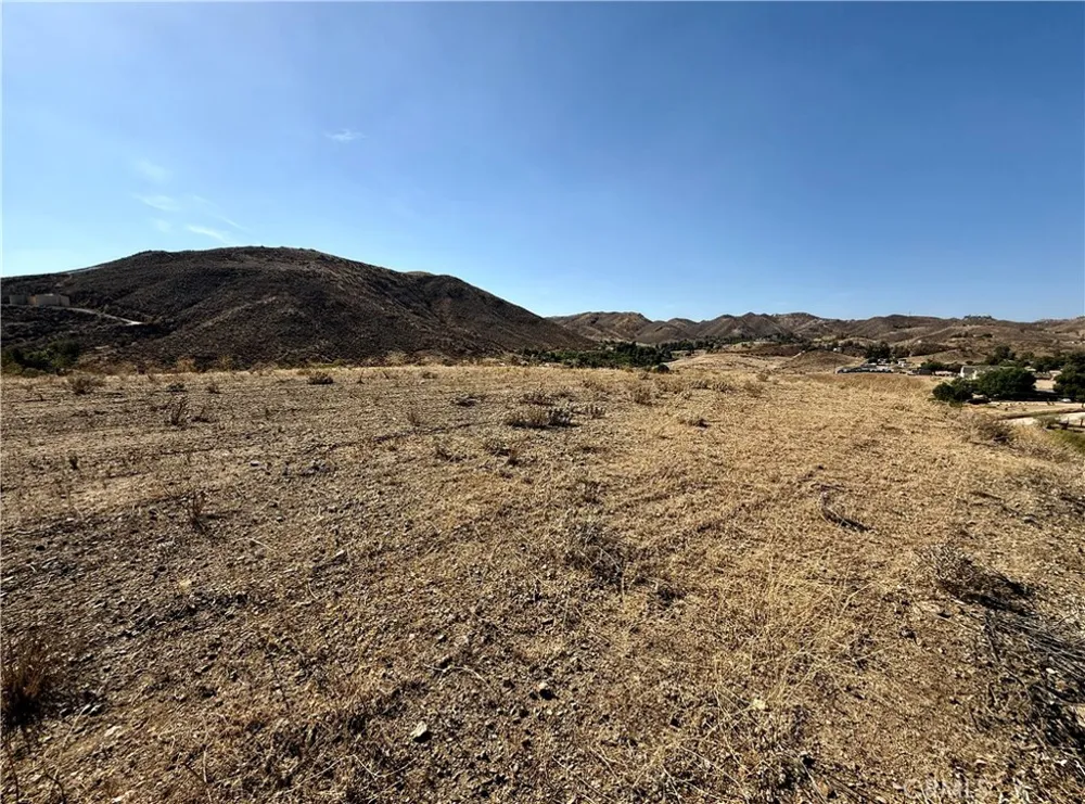 1 EL TORO ROAD Lake Elsinore, CA 92532