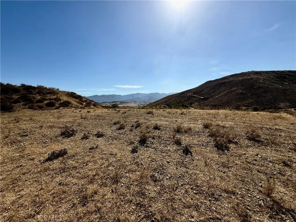 1 EL TORO ROAD Lake Elsinore, CA 92532