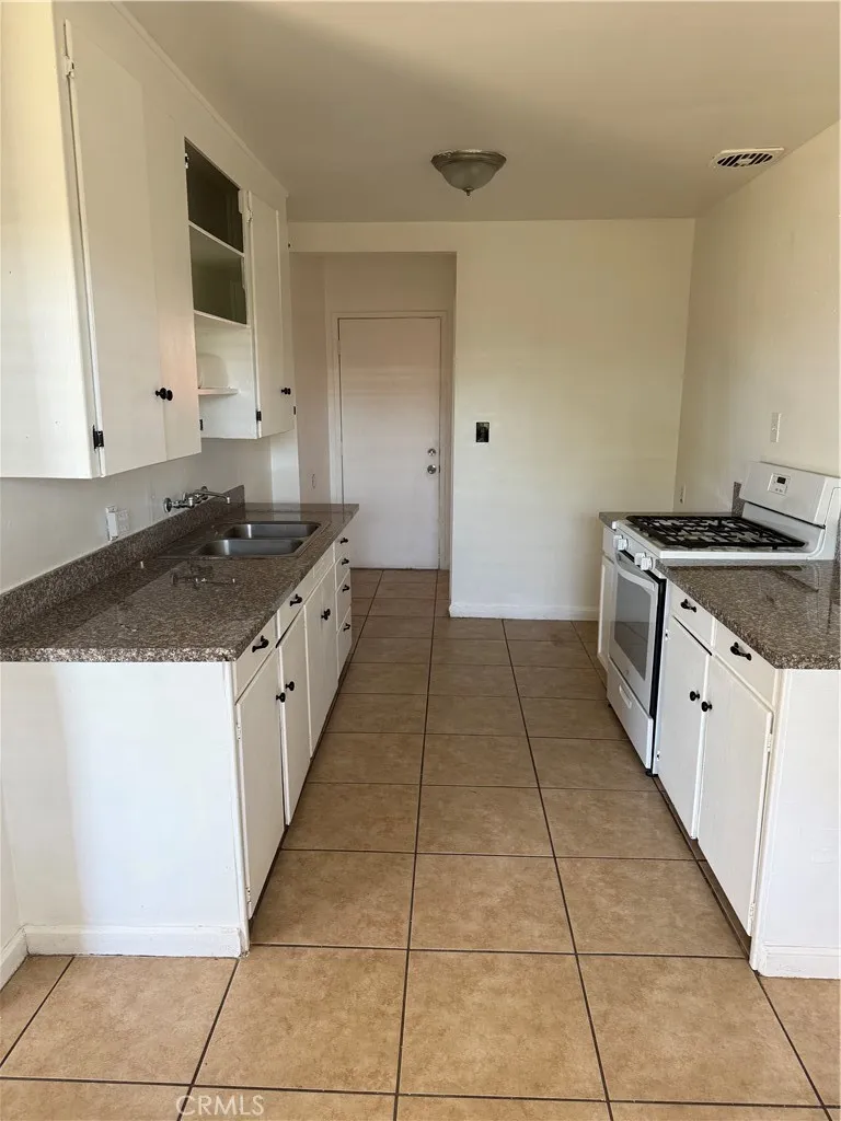 645 Euclid Beaumont, CA 92223