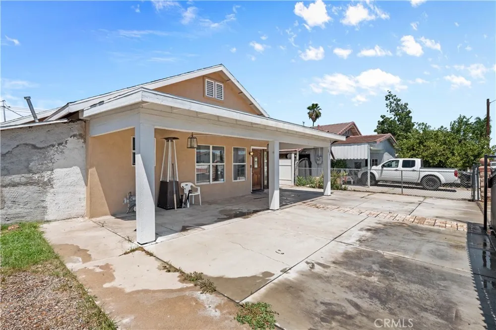 239 Orange Colton, CA 92324
