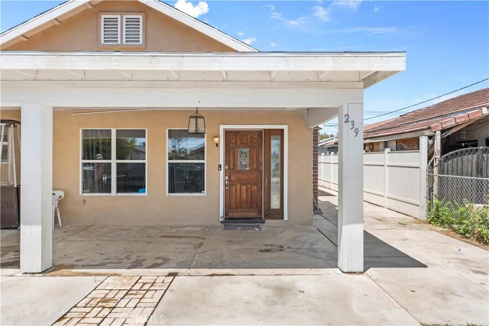 239 Orange Colton, CA 92324