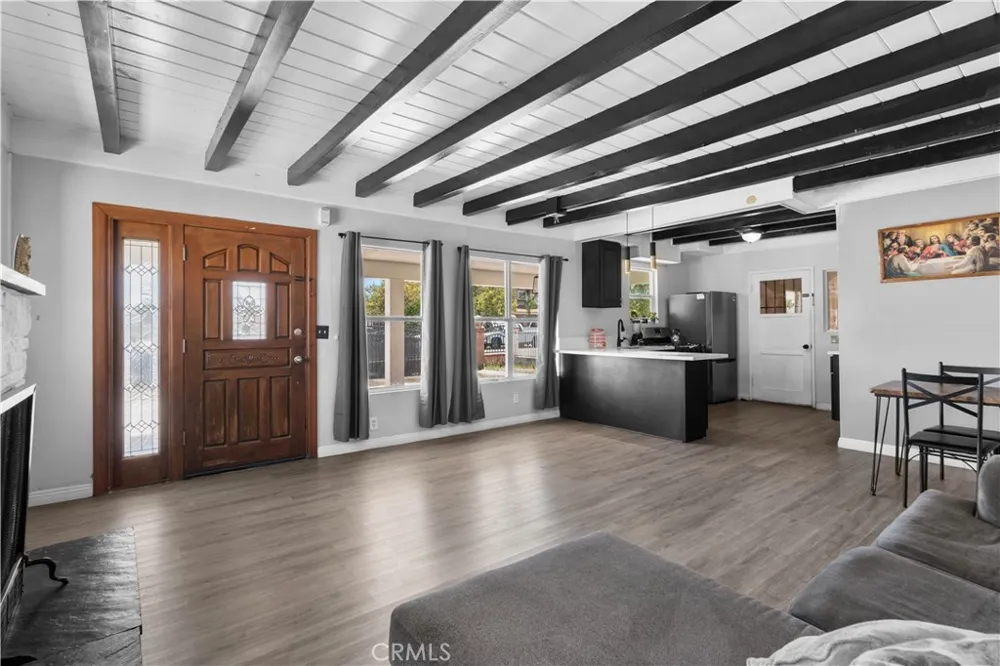239 Orange Colton, CA 92324
