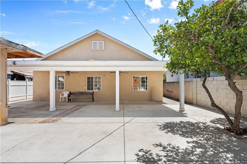 239 Orange Colton, CA 92324