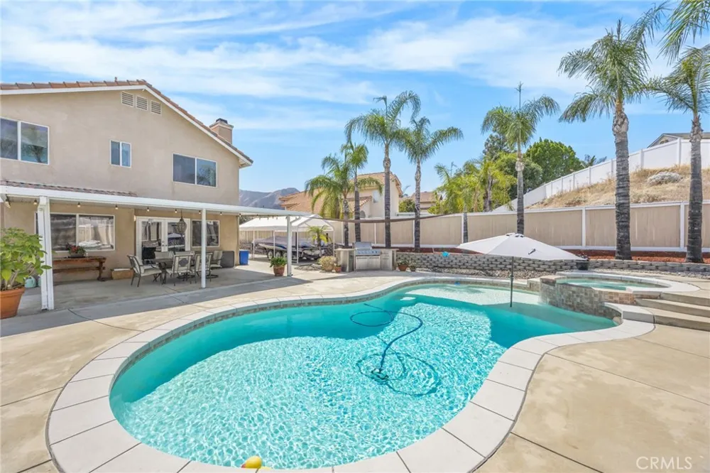 15108 Teakwood Street Lake Elsinore, CA 92530