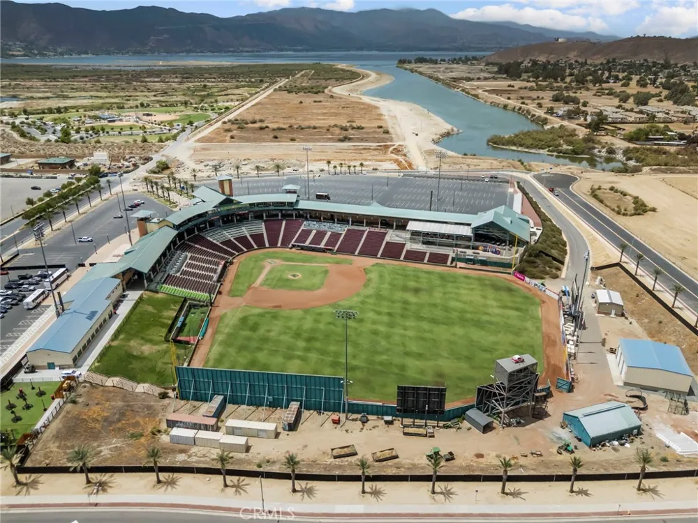 29314 Linden Lake Elsinore, CA 92530