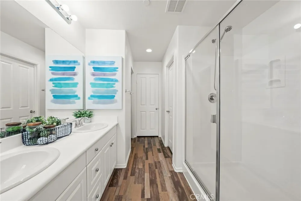 29314 Linden Lake Elsinore, CA 92530