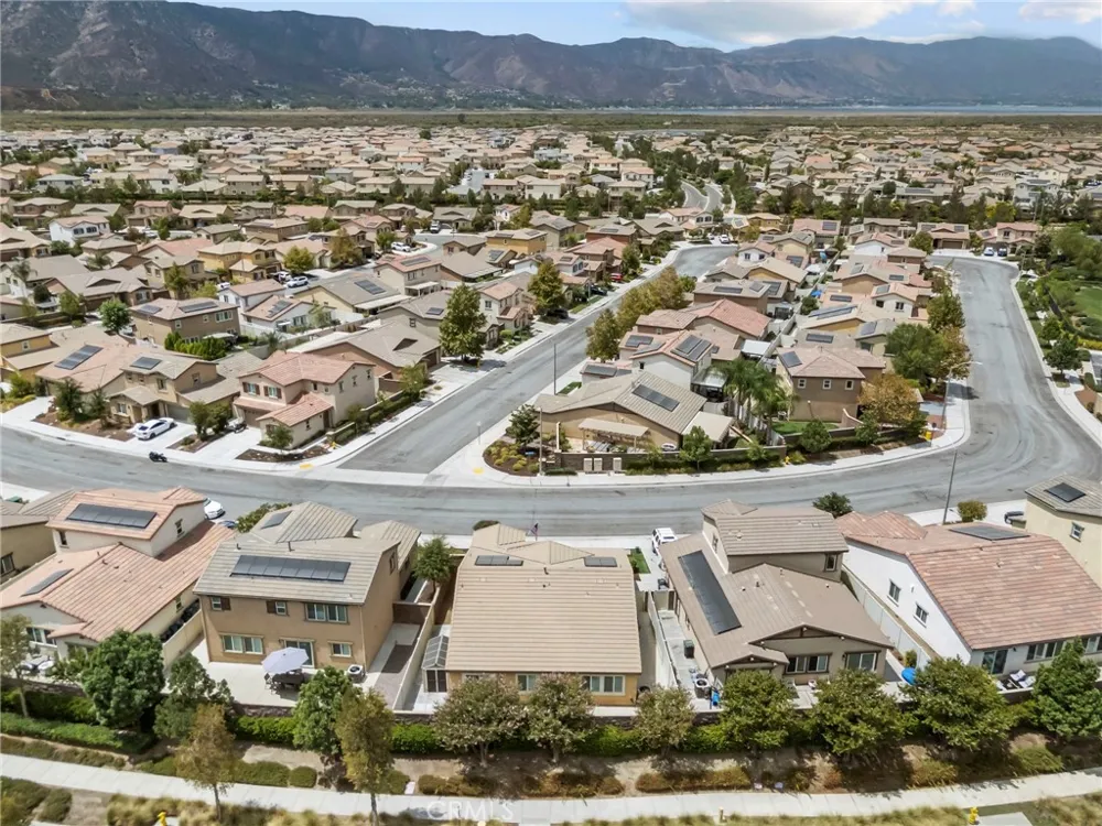 29314 Linden Lake Elsinore, CA 92530