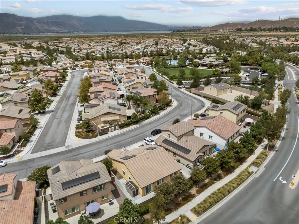 29314 Linden Lake Elsinore, CA 92530