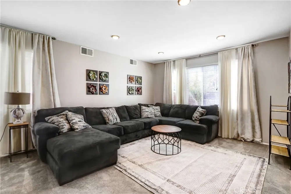36563 Fontaine Street Winchester, CA 92596