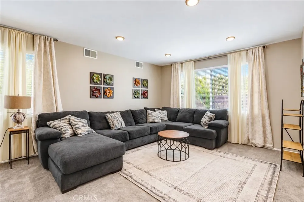 36563 Fontaine Street Winchester, CA 92596