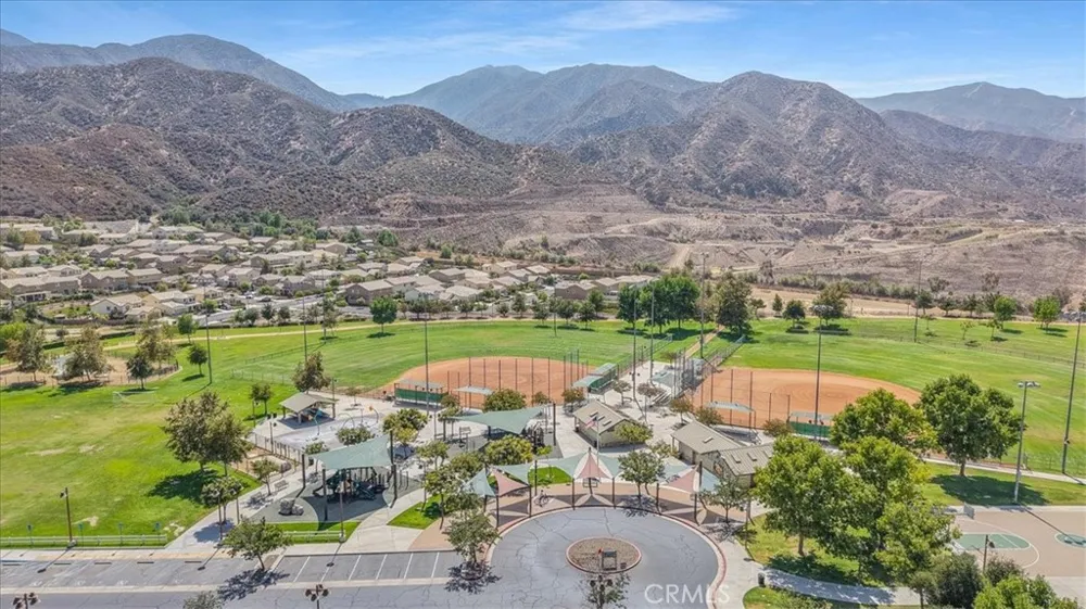 11082 Kalmia Court Corona, CA 92883