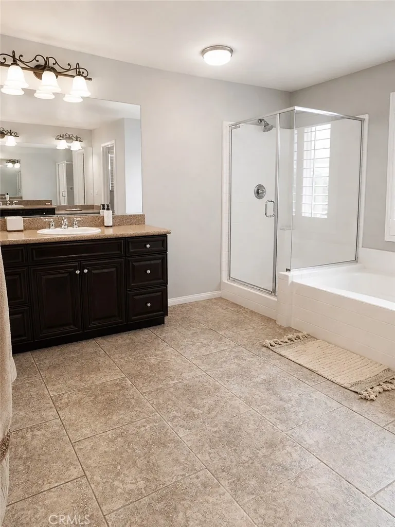 11082 Kalmia Court Corona, CA 92883