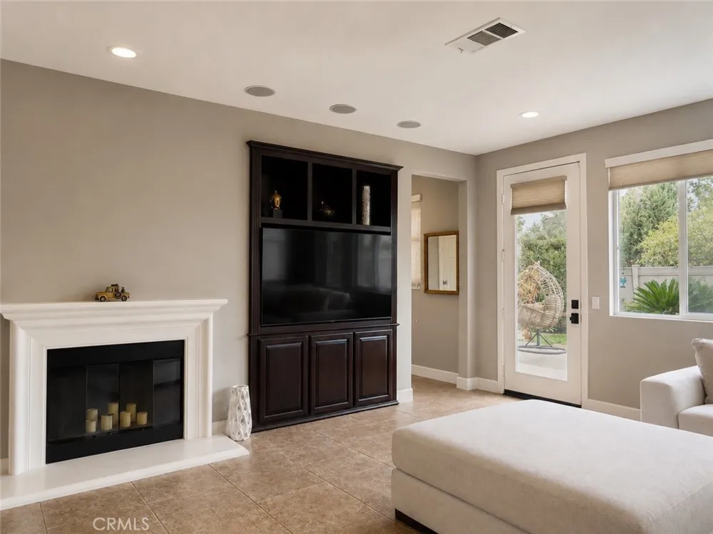 11082 Kalmia Court Corona, CA 92883