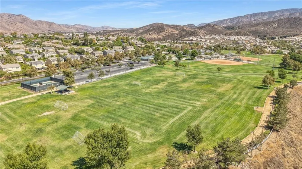 11082 Kalmia Court Corona, CA 92883