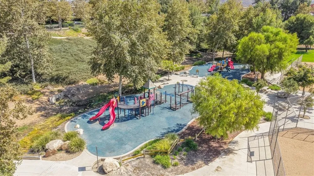11082 Kalmia Court Corona, CA 92883