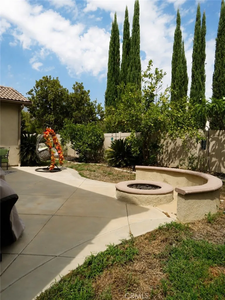 11082 Kalmia Court Corona, CA 92883