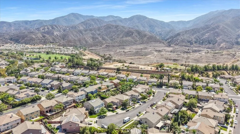 11082 Kalmia Court Corona, CA 92883