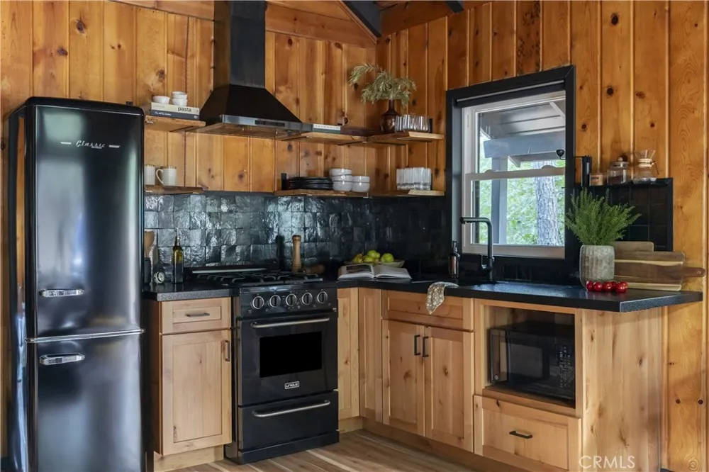 29535 Torrey Road Cedar Glen, CA 92321