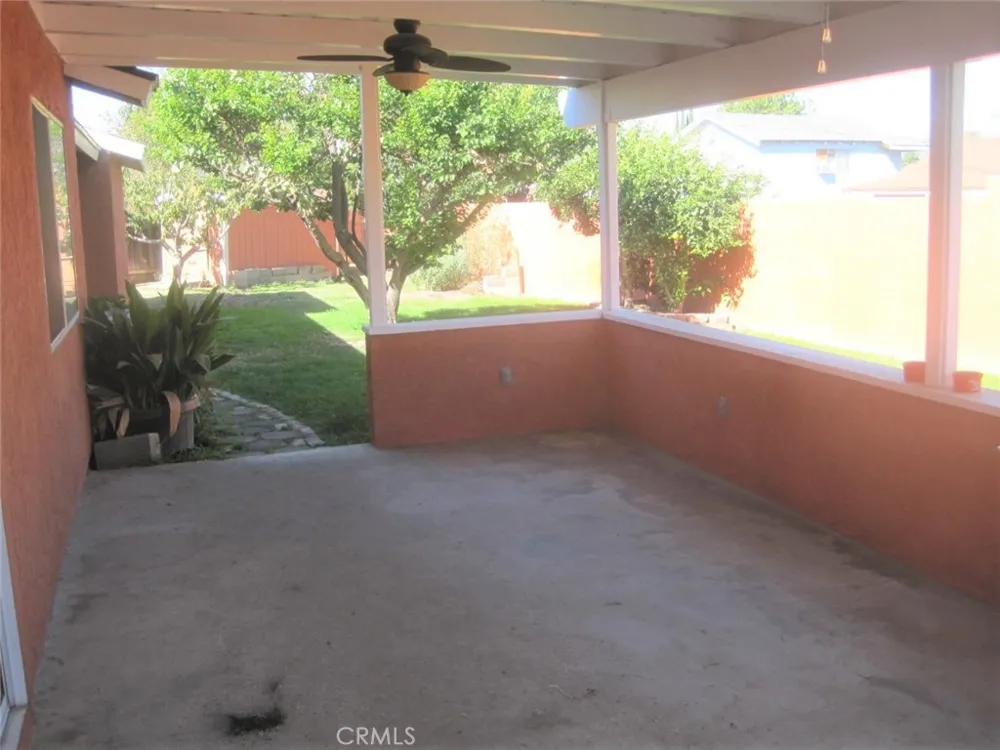 2441 Sylvian La Verne, CA 91750