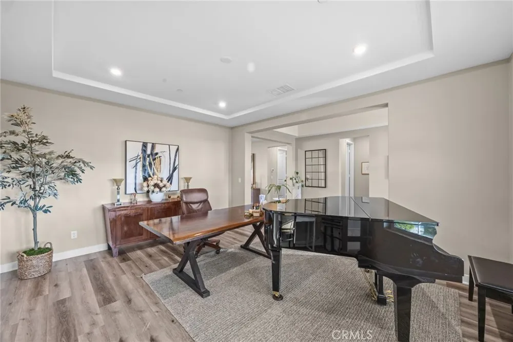 16369 Mariposa Avenue Riverside, CA 92504
