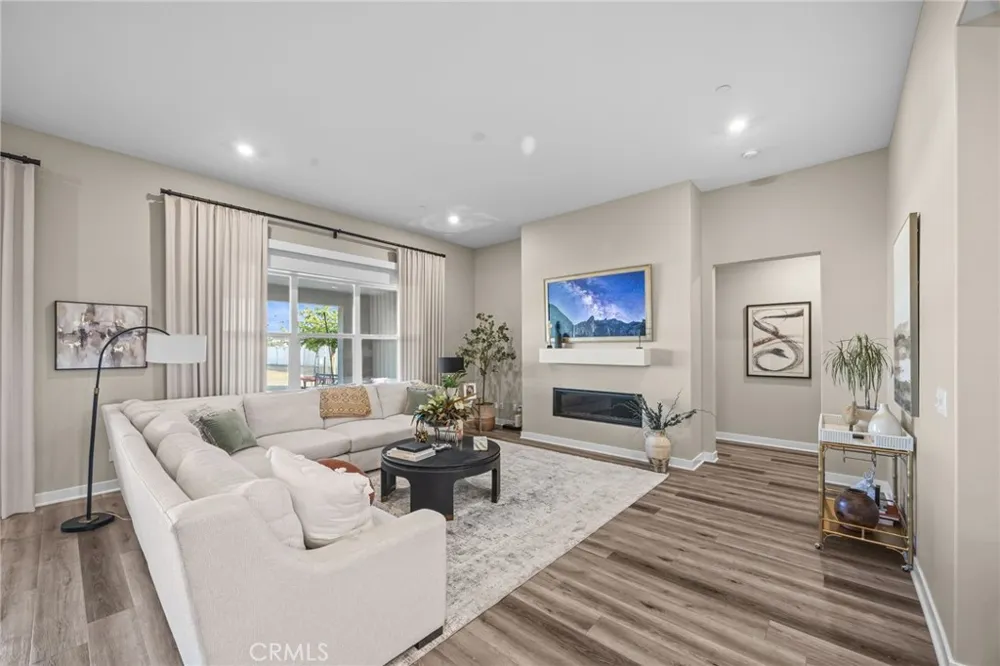 16369 Mariposa Avenue Riverside, CA 92504