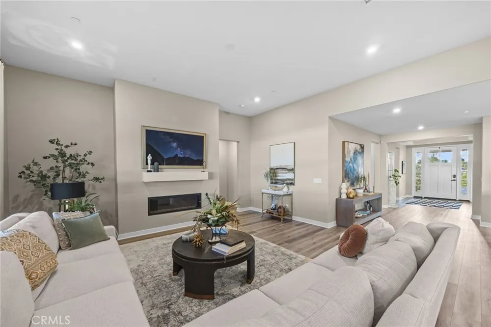 16369 Mariposa Avenue Riverside, CA 92504