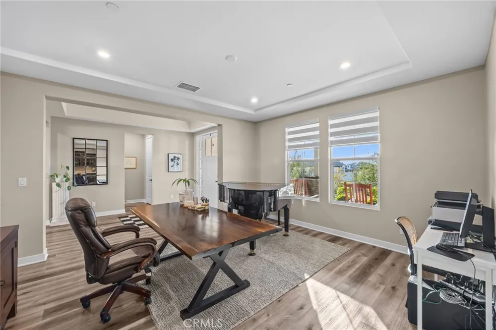 16369 Mariposa Avenue Riverside, CA 92504