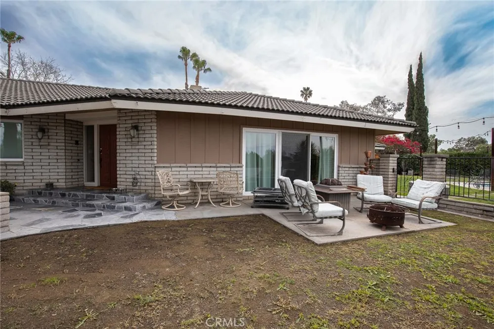 23144 Twin Canyon Grand Terrace, CA 92313