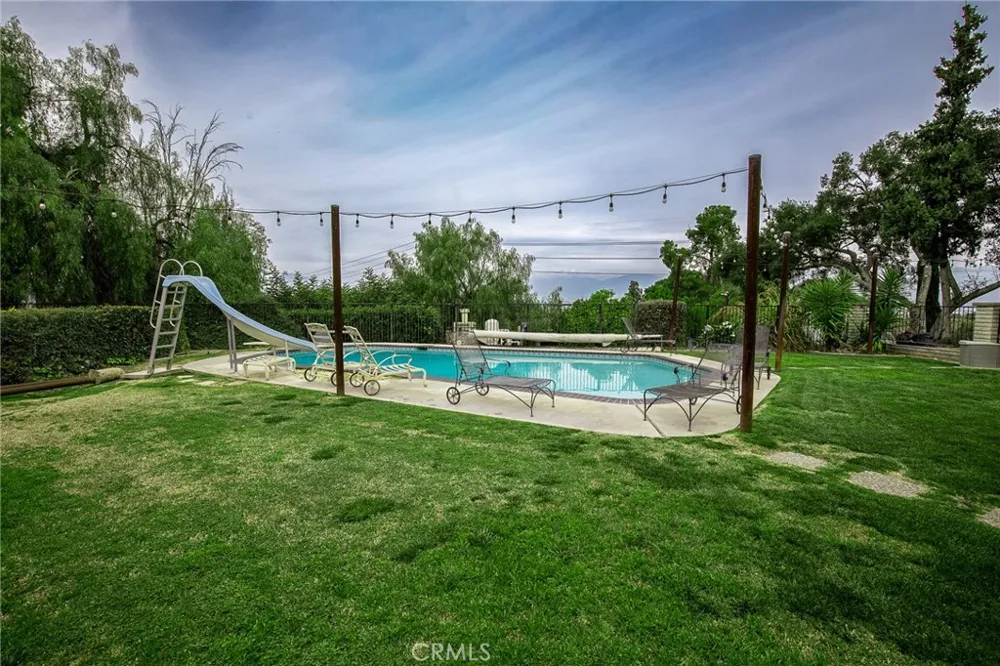 23144 Twin Canyon Grand Terrace, CA 92313
