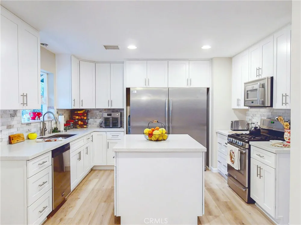 23144 Twin Canyon Grand Terrace, CA 92313