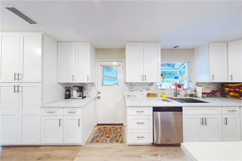 23144 Twin Canyon Grand Terrace, CA 92313