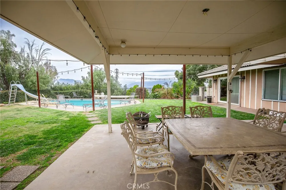 23144 Twin Canyon Grand Terrace, CA 92313