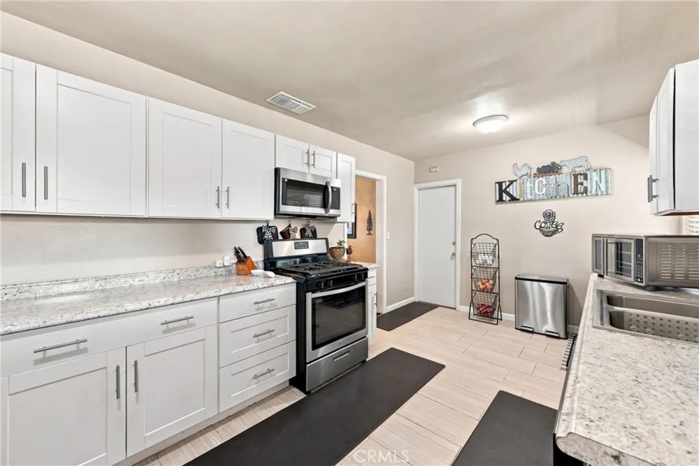 472 Laraine Beaumont, CA 92223
