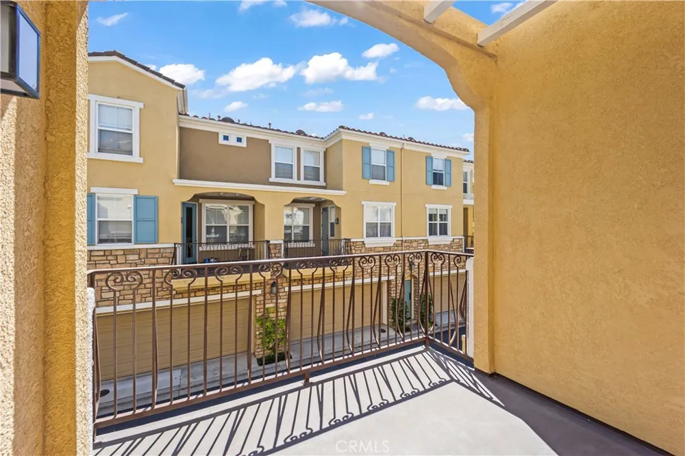 607 Terra Bella Irvine, CA 92602