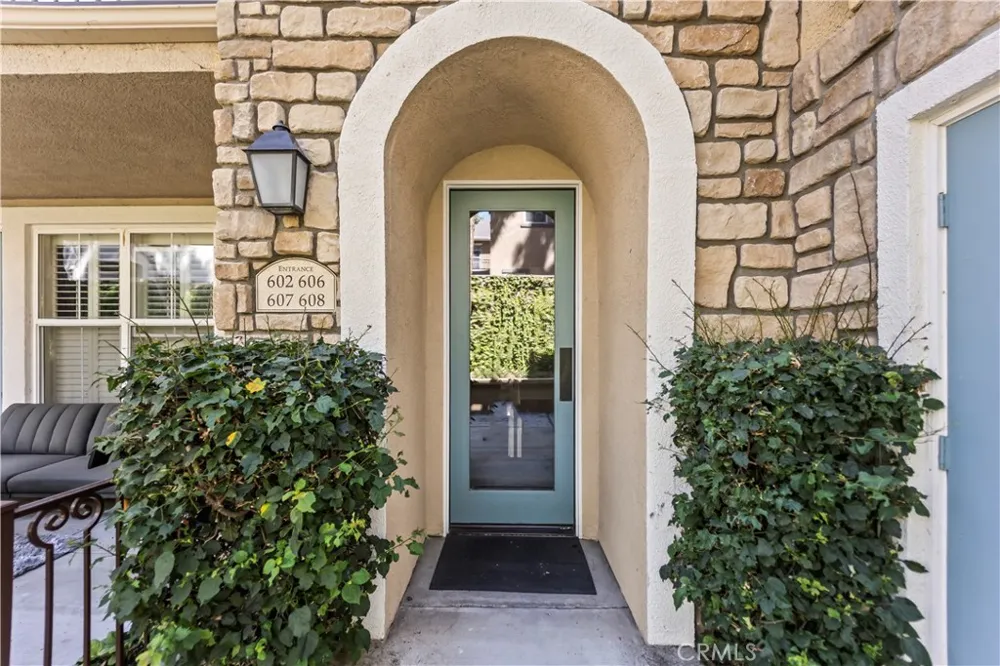 607 Terra Bella Irvine, CA 92602